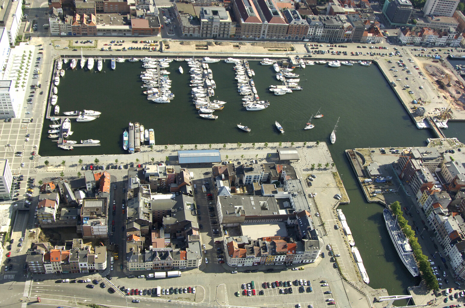 Yacht Charter Antwerpen